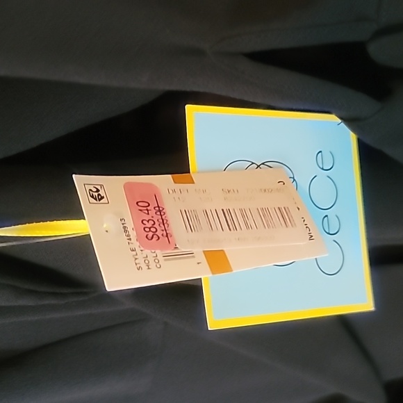 CeCe wide legged, dressy, romper with belt and decorative tie on arms, size 16W - Picture 2 of 2